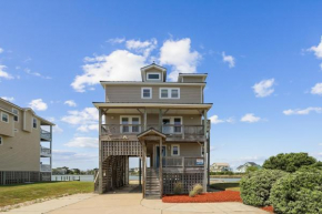 Stunning Soundfront, Beautiful Views, 4 Bedrooms, Dog Friendly & Elevator!